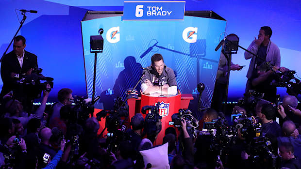 tom-brady-patriots-super-bowl-opening-night.jpg